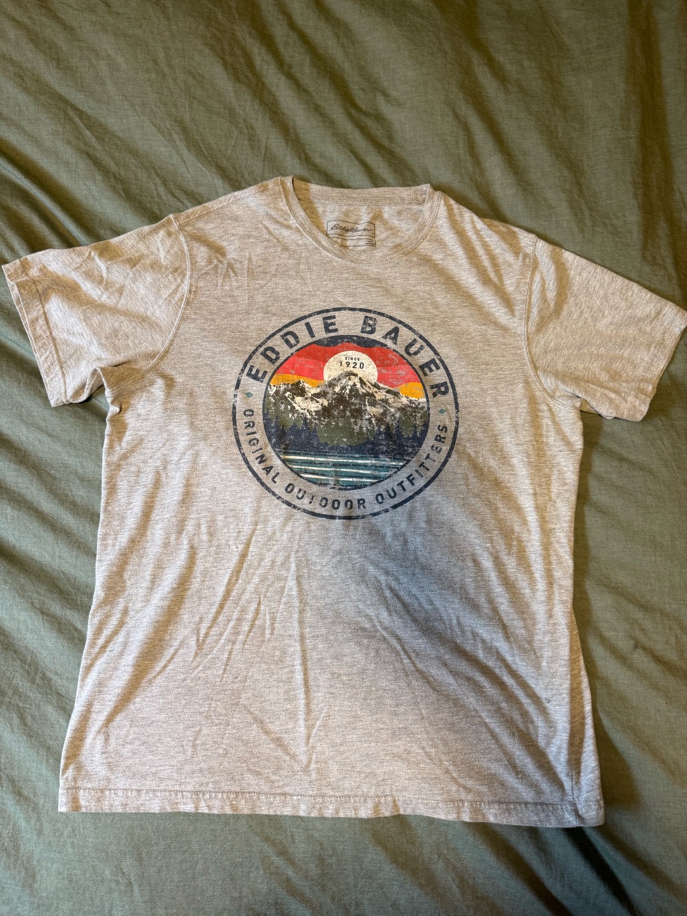 Eddie Bauer Heather Gray Short-Sleeve Tee with Multicolor Mountain Graphic